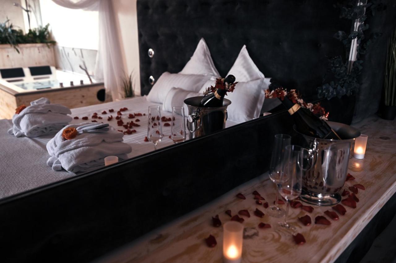 Vanadis, Suites D'Exceptions & Spa - Le Balneo Pacy-sur-Eure Exterior photo